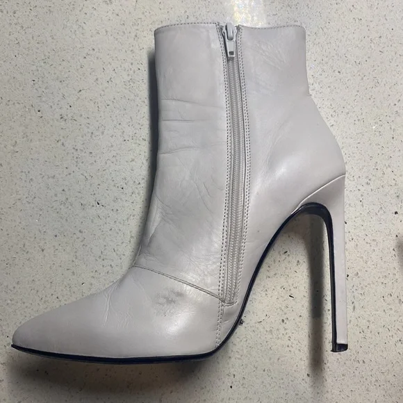 Tony Bianco White Leather Ankle Boots - Picture 10 of 16